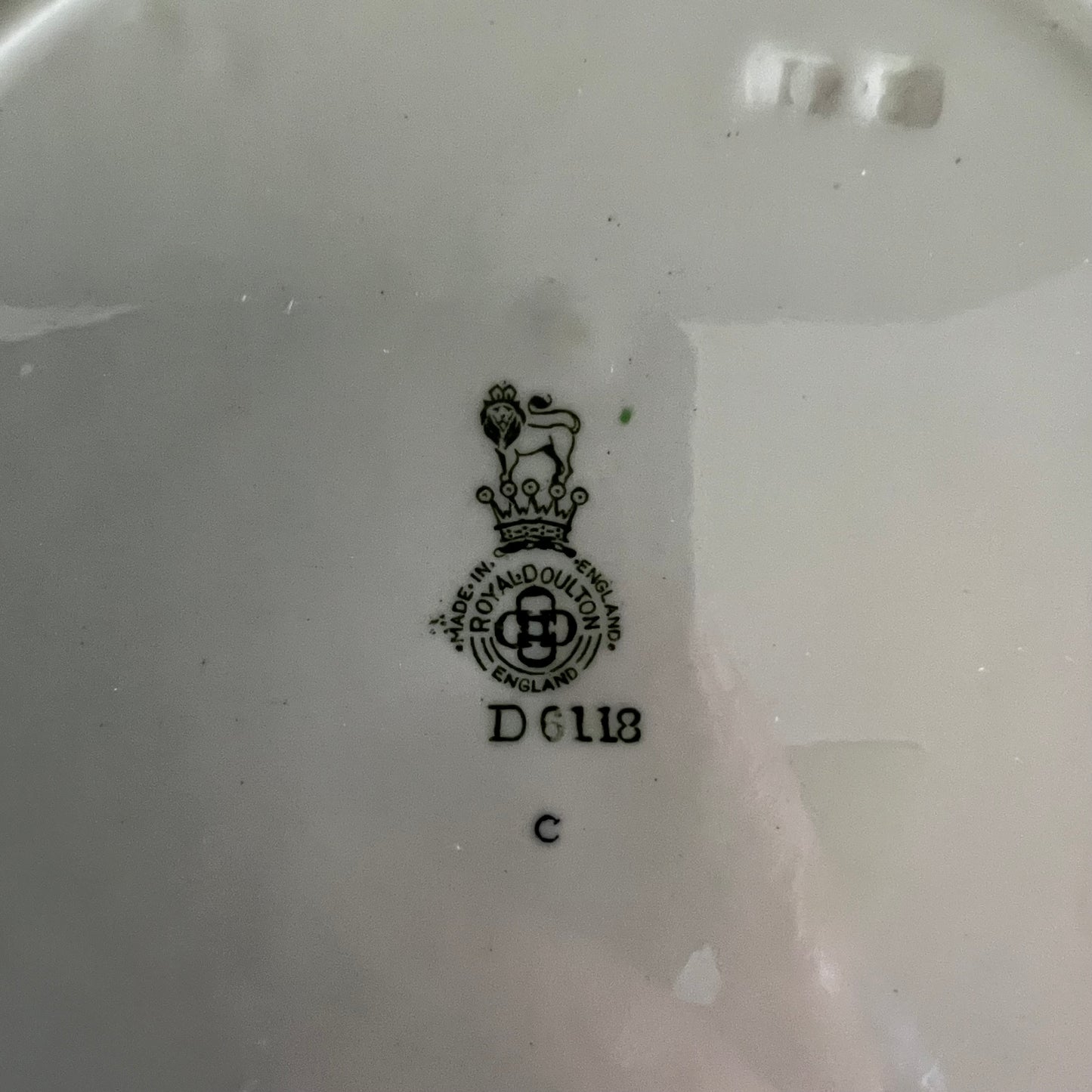 Vintage Porcelain Pattern Cabinet Plate by Royal Doulton c1930s