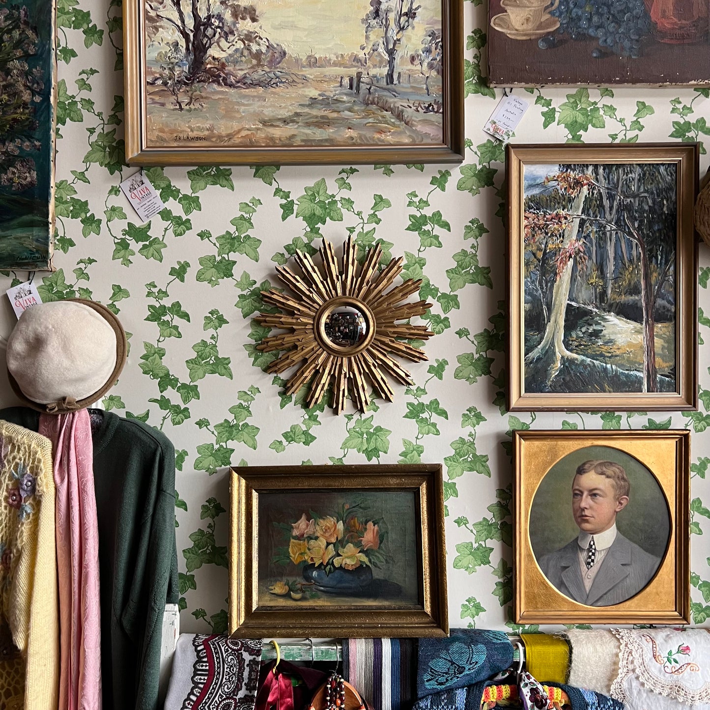 Vintage Style Gold Starburst Mirror