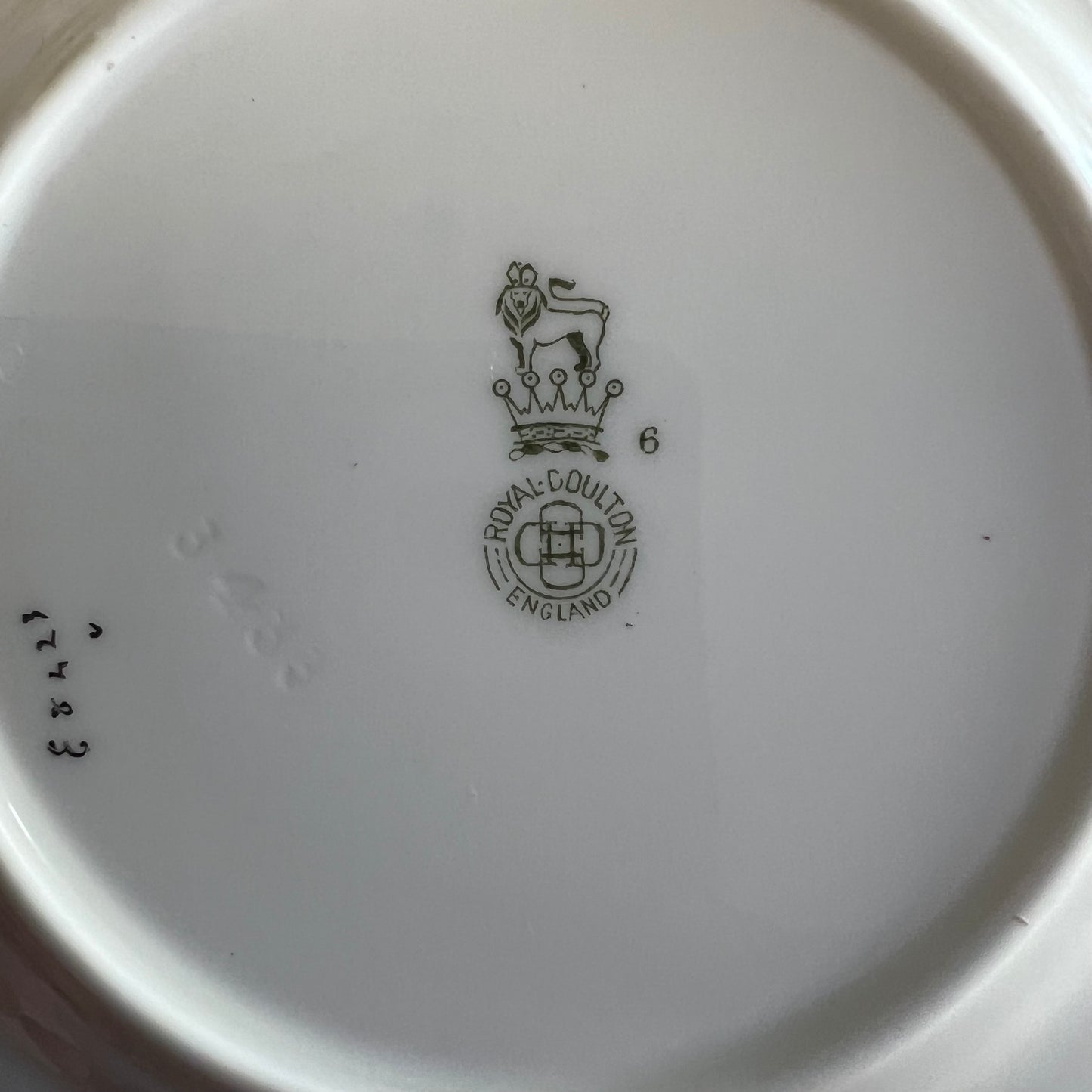 Vintage Royal Doulton Plates Floral Wattle Pattern Set 4