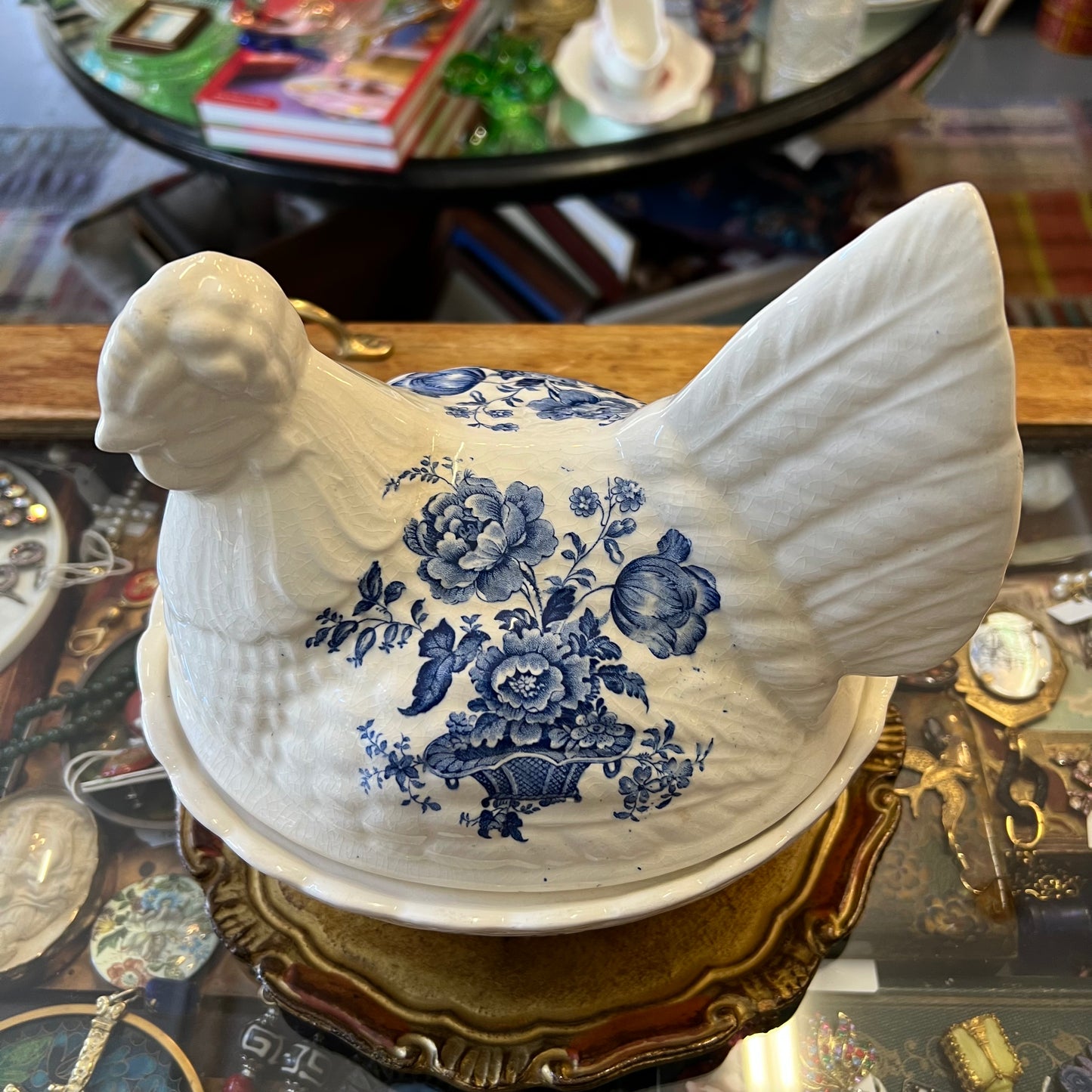 RARE Charming Vintage Nesting Hen Crown Devon England