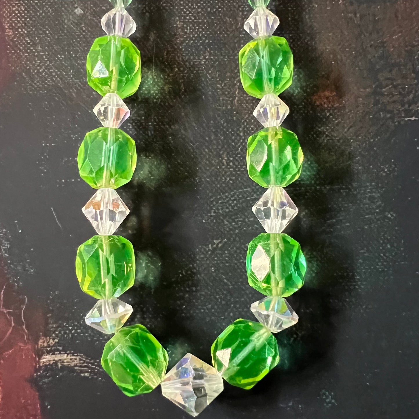 Beautiful RARE Vintage Uranium Glass Beads Necklace