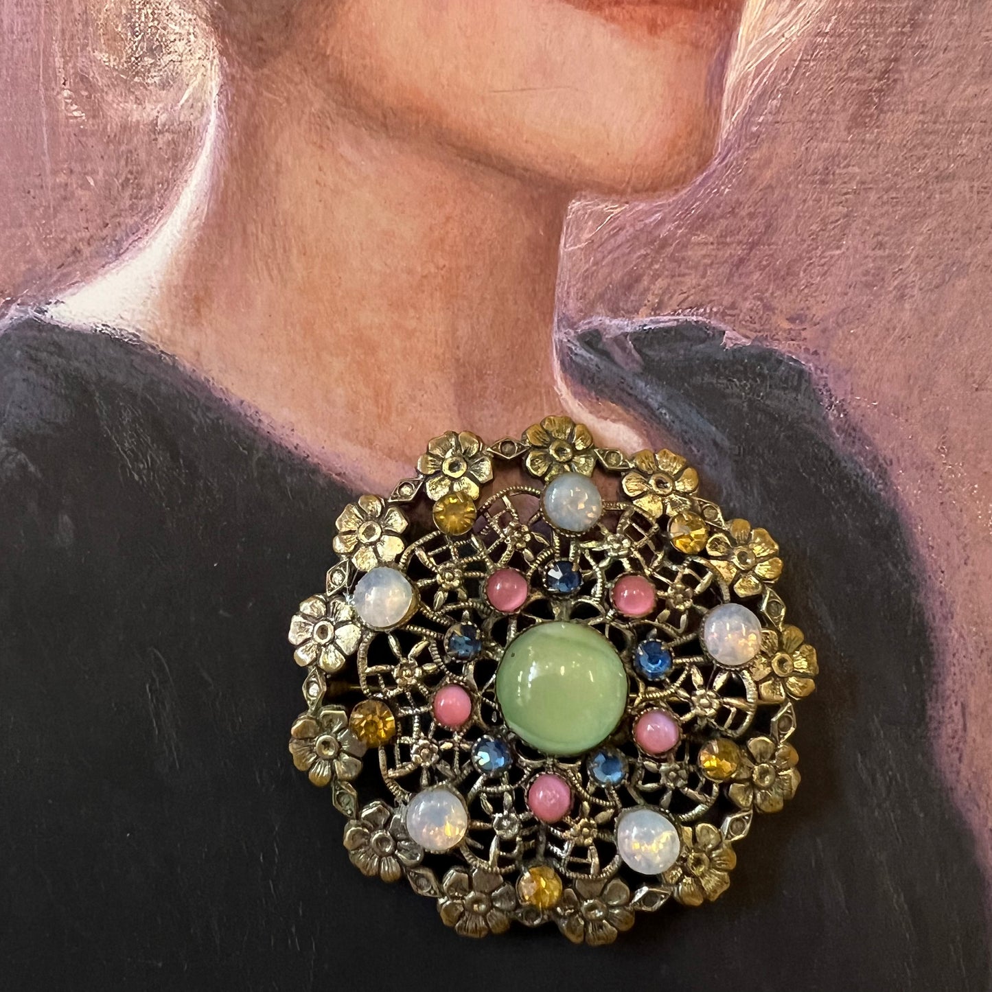 Pretty Vintage Czech Brooch Filigree Flowers & Coloured Stones c1930s