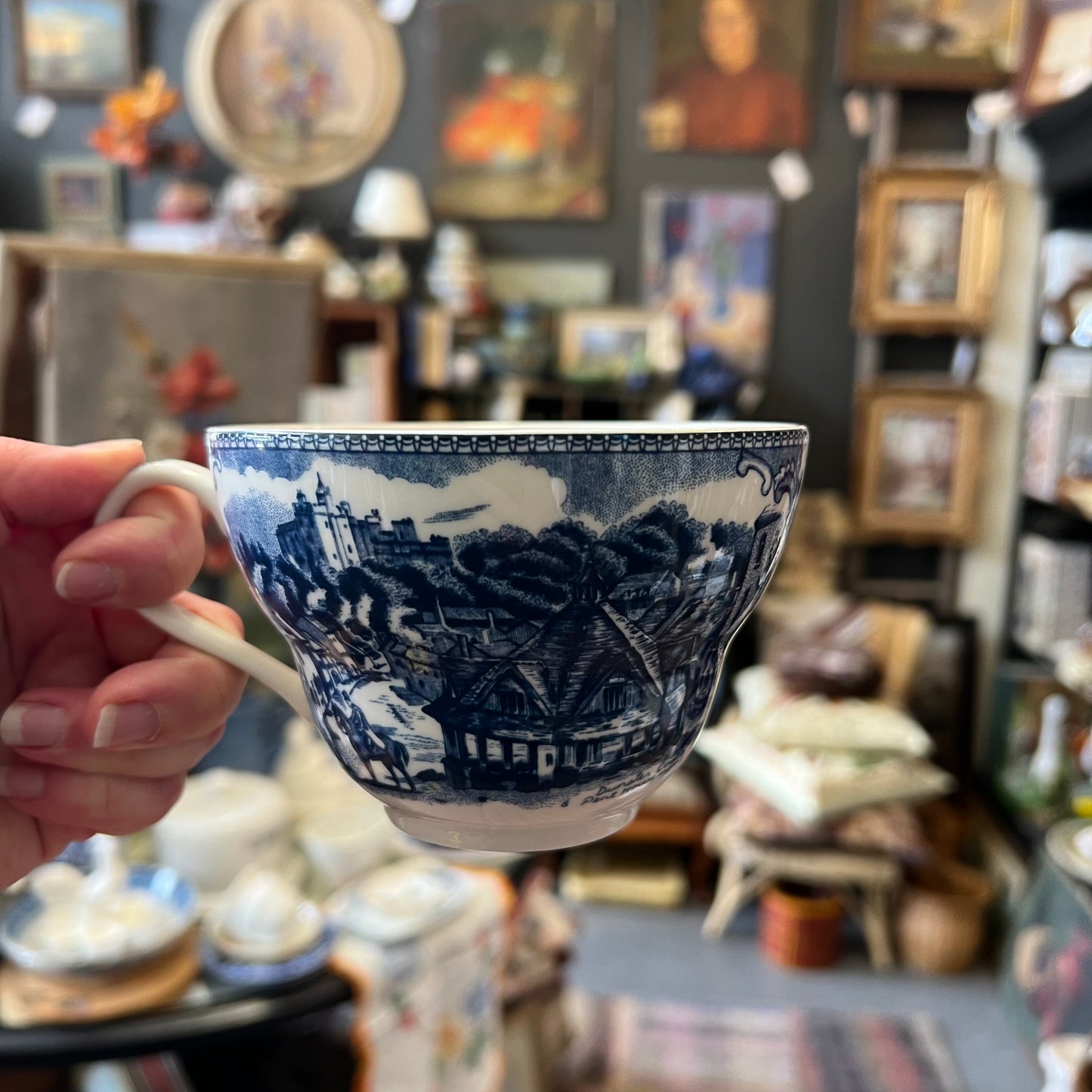 Breakfast Cup and Saucer Johnson Bros England Classic Blue and White ๐