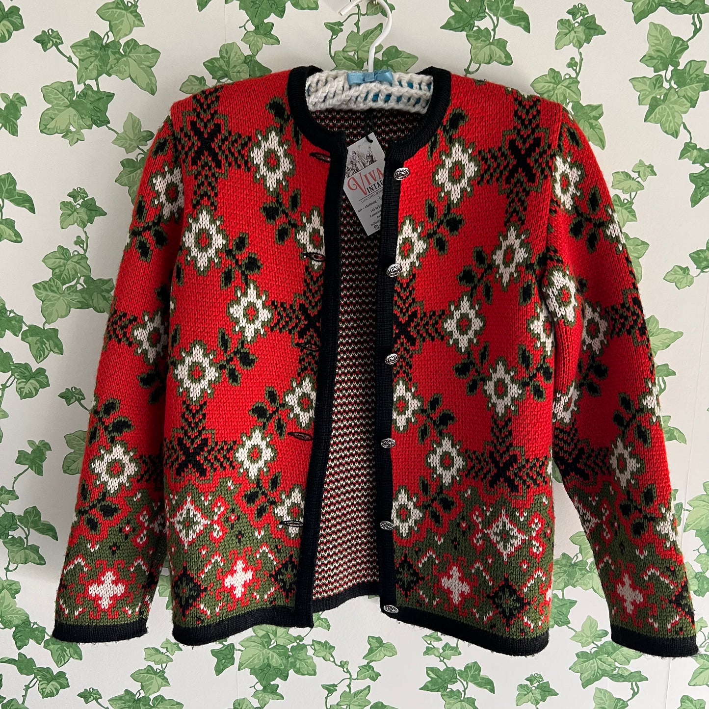 Fabulous Vintage Pattern Knit Cardigan