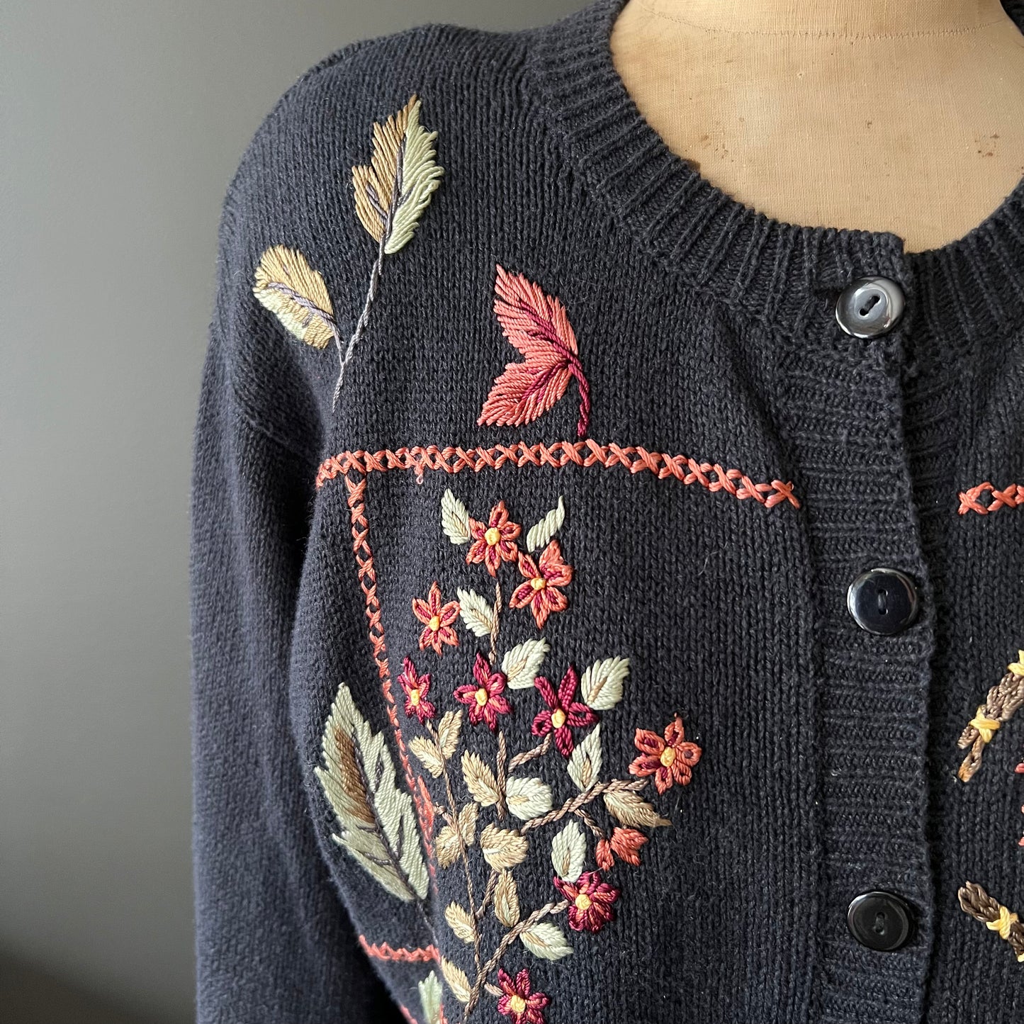 Vintage Pretty Embroidered Cotton Cardigan M