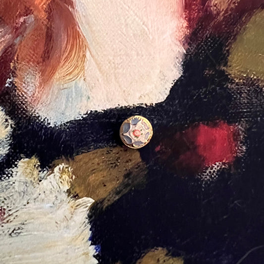 Dainty Antique Button Enamel with Rose