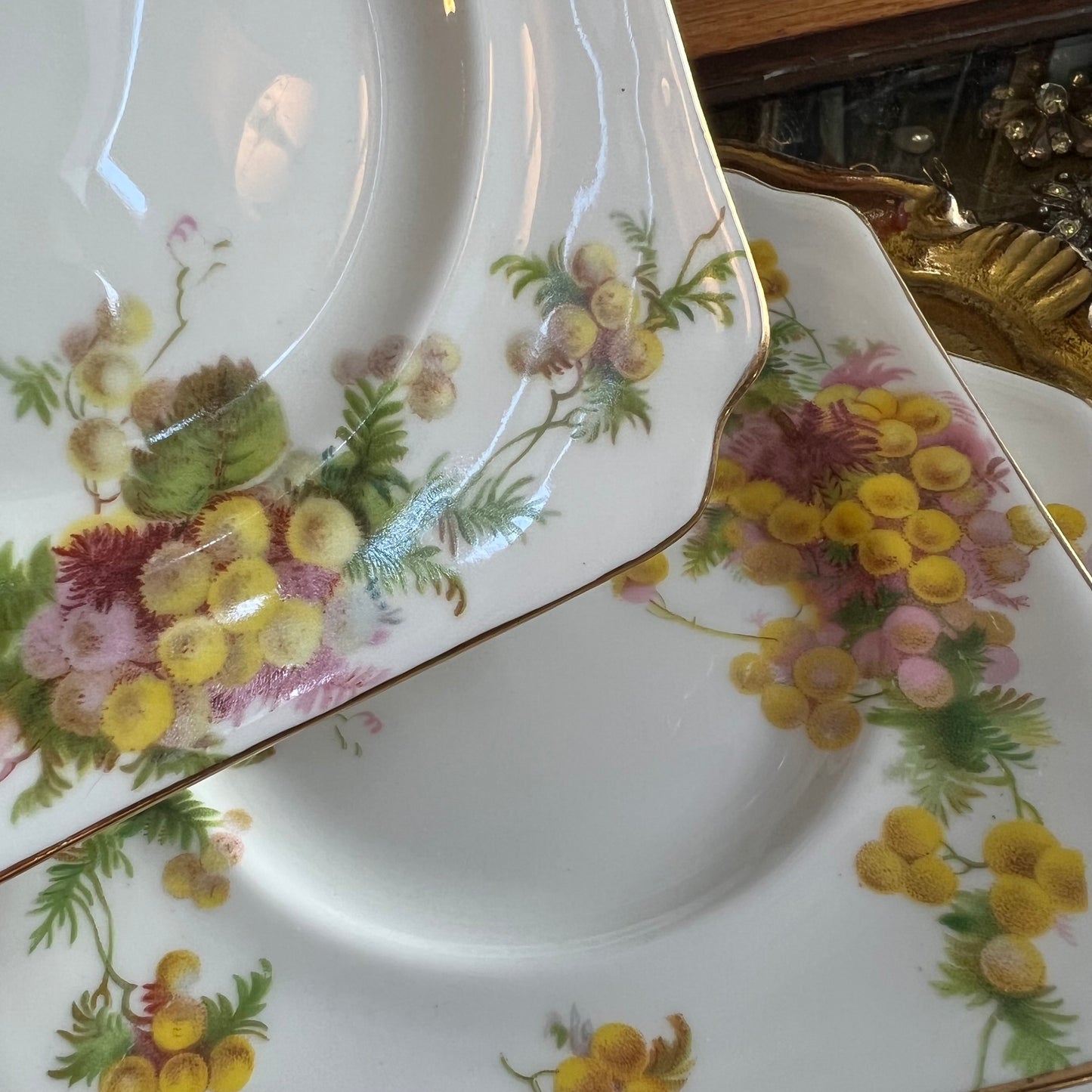 Vintage Royal Doulton Plates Floral Wattle Pattern Set 4