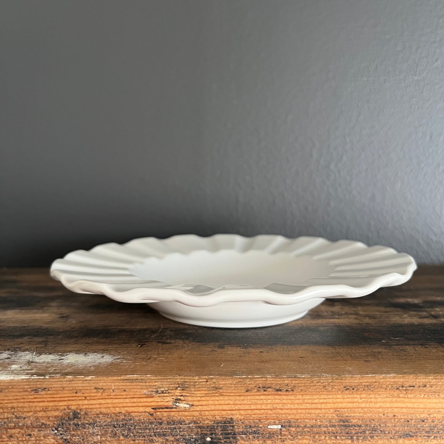 Wedgwood Moonstone Etruria & Barlaston Fluted Dish