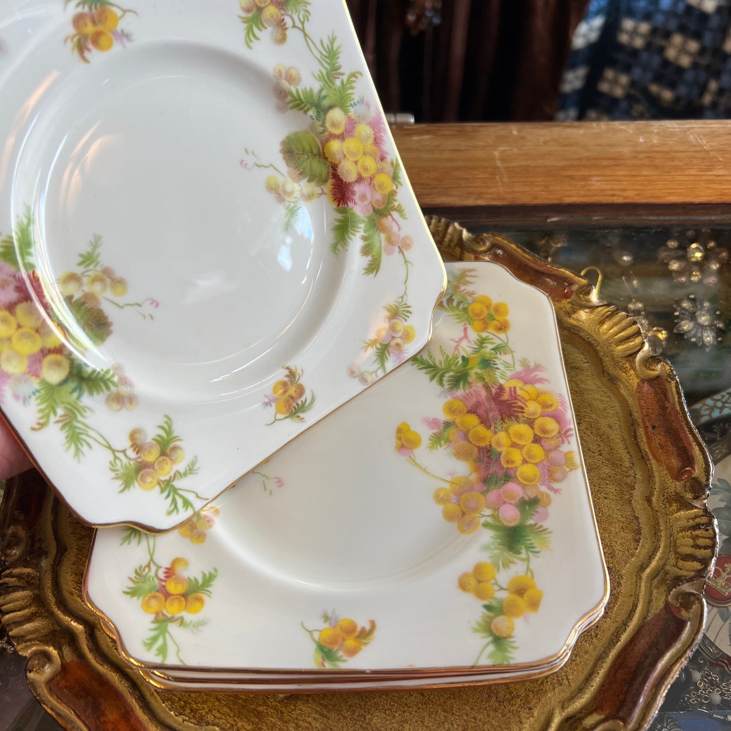 Vintage Royal Doulton Plates Floral Wattle Pattern Set 4
