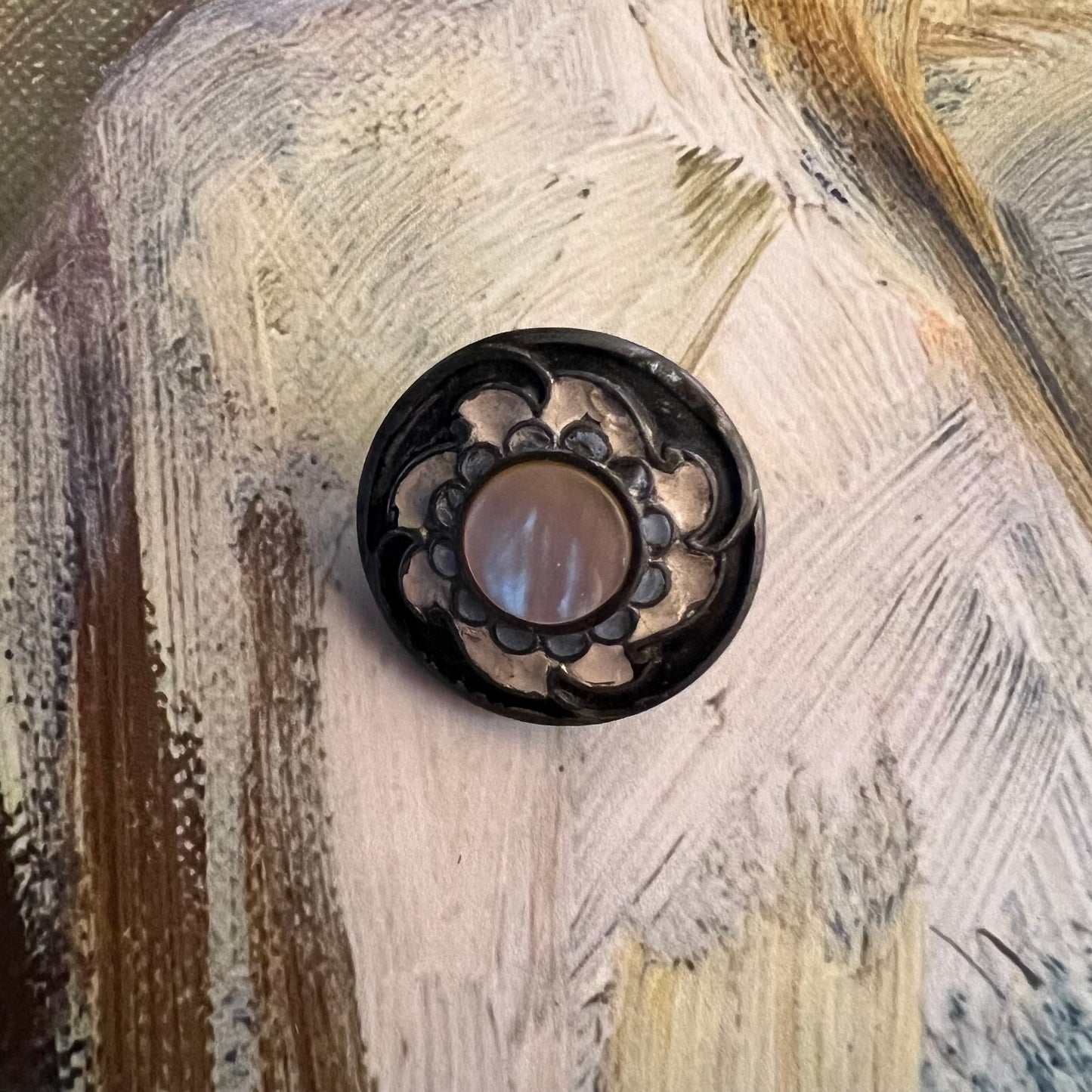 Antique Buttons Mother of Pearl 3 Assorted