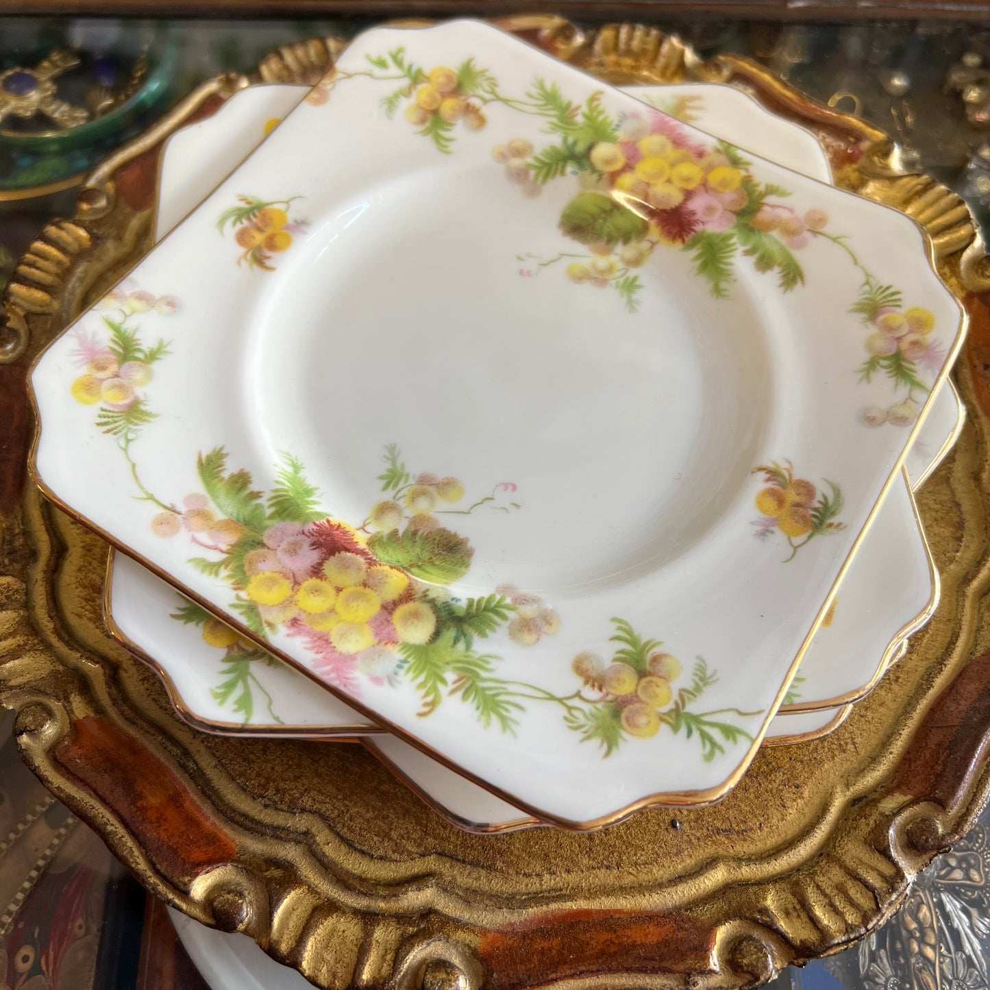 Vintage Royal Doulton Plates Floral Wattle Pattern Set 4