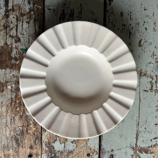 Wedgwood Moonstone Etruria & Barlaston Fluted Dish