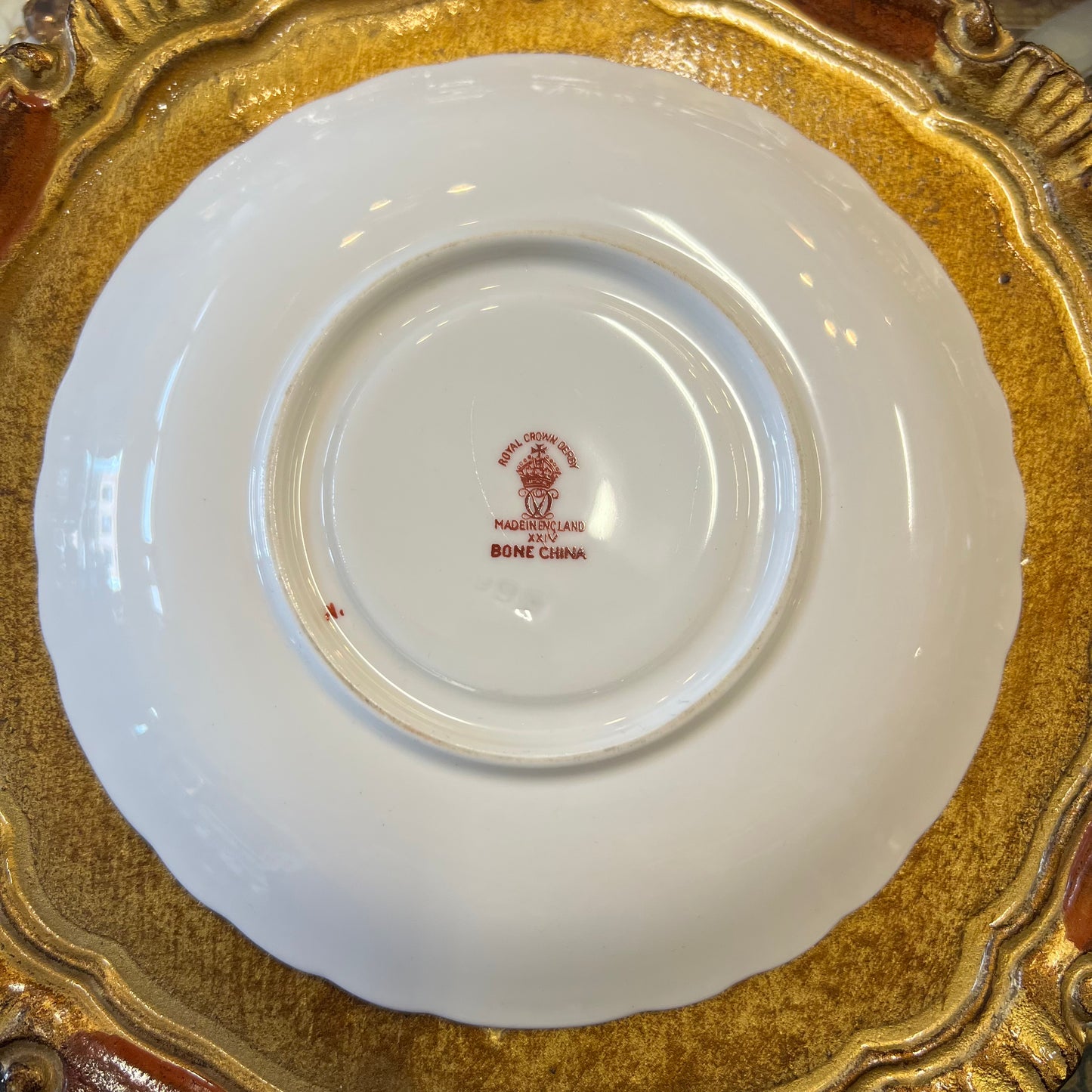 Royal Crown Derby Soup Coup & Saucer Bone China England Gold Aves