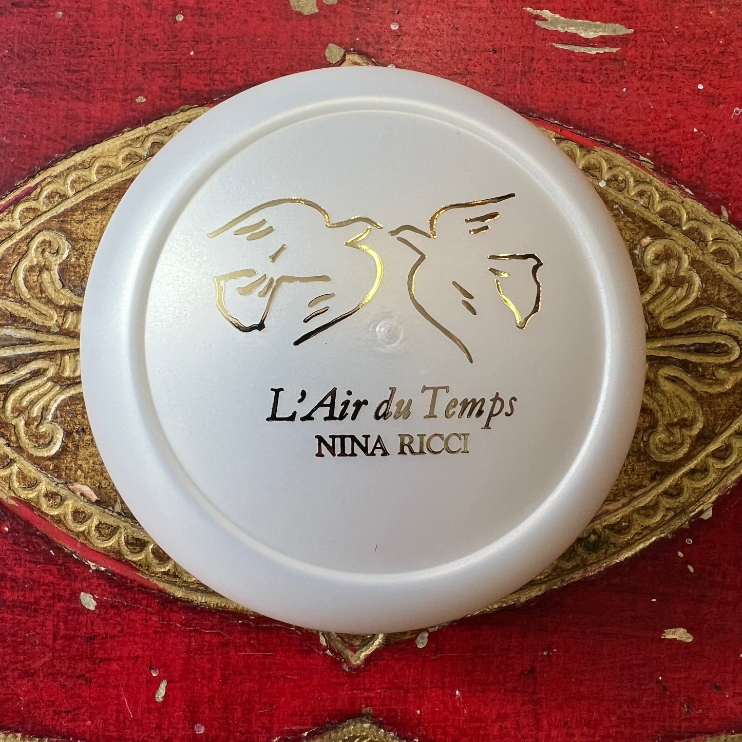 Vintage Nina Ricci Paris L’Air du Temps Original Gift Box Eau de Toilette Perfume & Soap