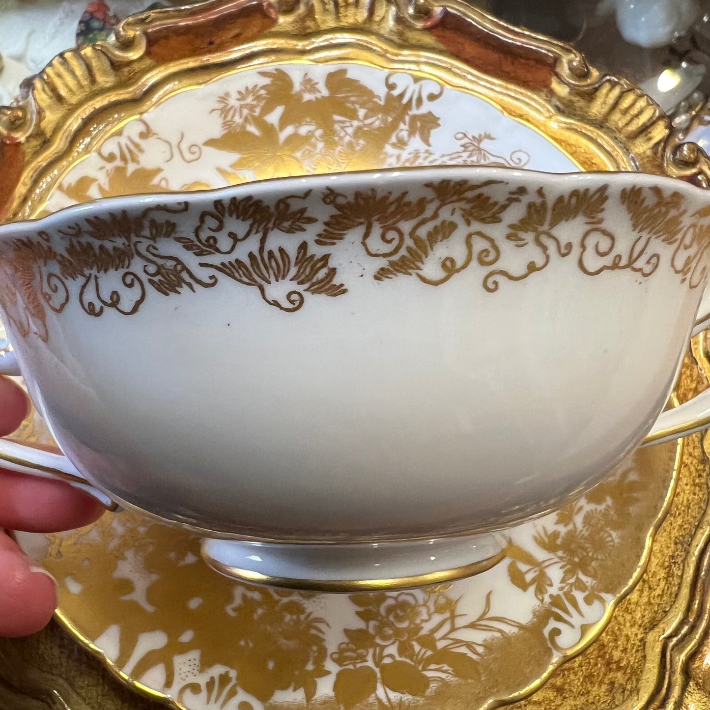 Royal Crown Derby Soup Coup & Saucer Bone China England Gold Aves