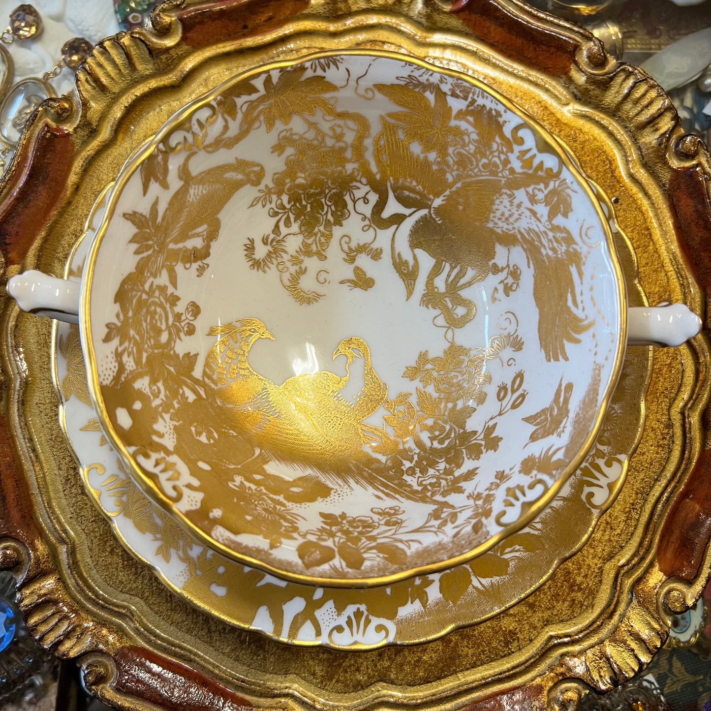 Royal Crown Derby Soup Coup & Saucer Bone China England Gold Aves