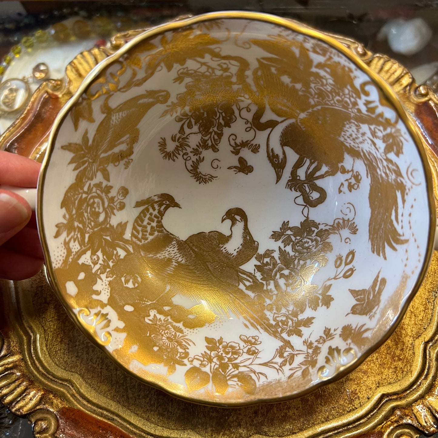 Royal Crown Derby Soup Coup & Saucer Bone China England Gold Aves