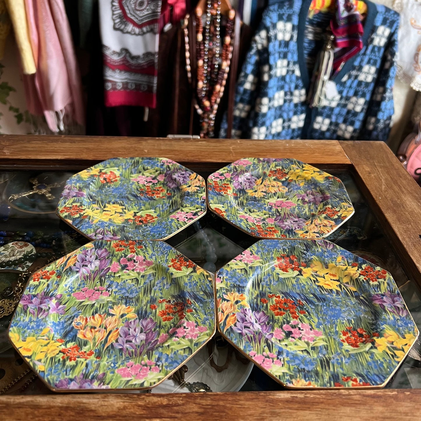 Rare 1920s ‘Mayflower’ Floral Pattern Plates by Royal Staffordshire Pottery Set 4